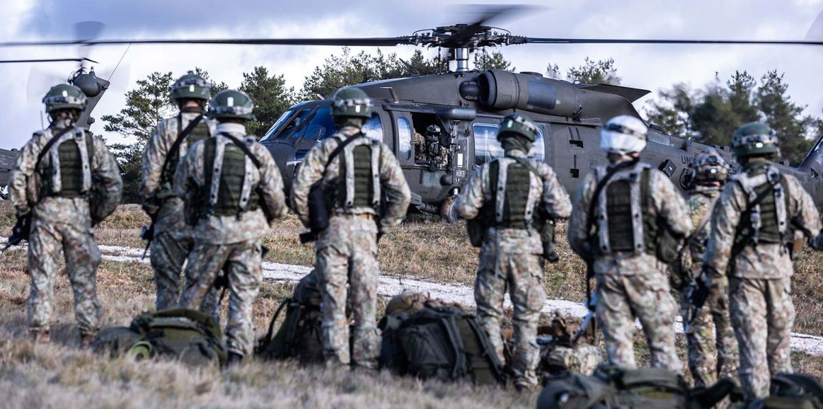 Begriffe wie "Defensivwaffen" oder "Flugverbotszone" werden derzeit ebenso irreführend in der Kommunikation rund um den Krieg benutzt wie der Begriff "Friedenstruppe".