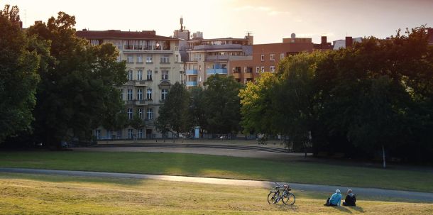 Mit der Umwandlung von Miet- in Eigentumswohnungen wollen die Vermieter von den steigenden Immobilienpreisen in Berlin profitieren.