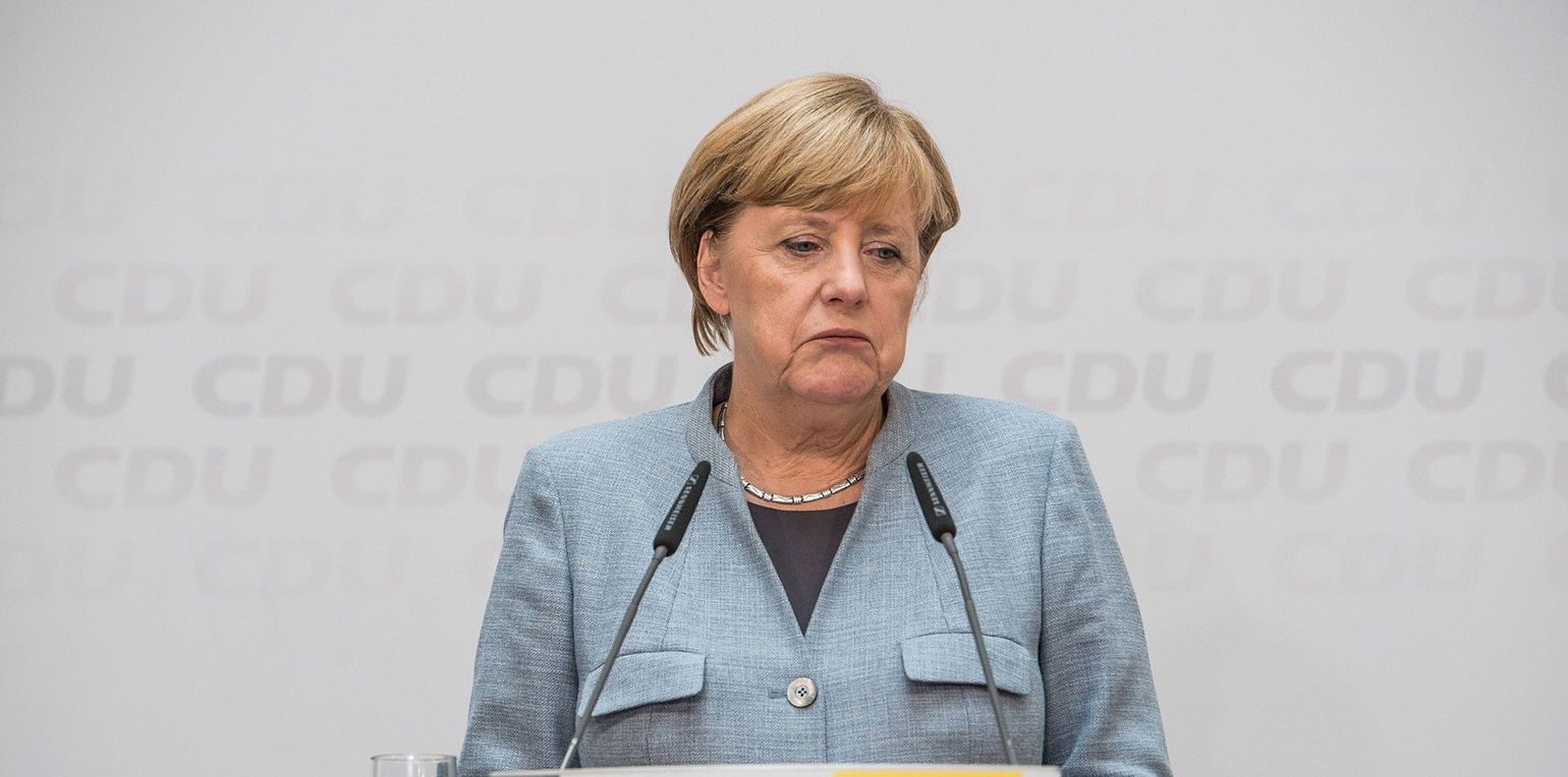 Jedoch wird man den Eindruck nicht los, Angela Merkel hätte mehr gewollt, indem man weniger zulässt.