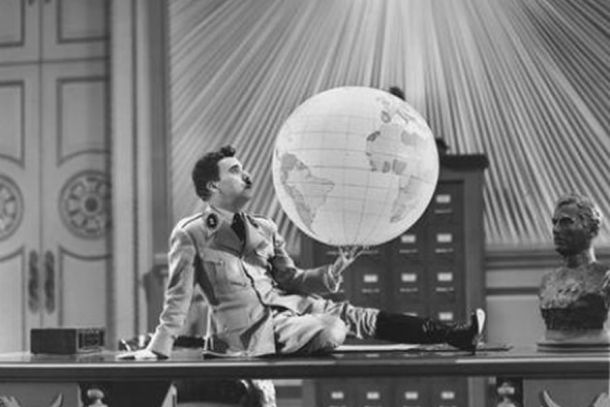 Charlie Chaplin - The Great Dictator (1940)
