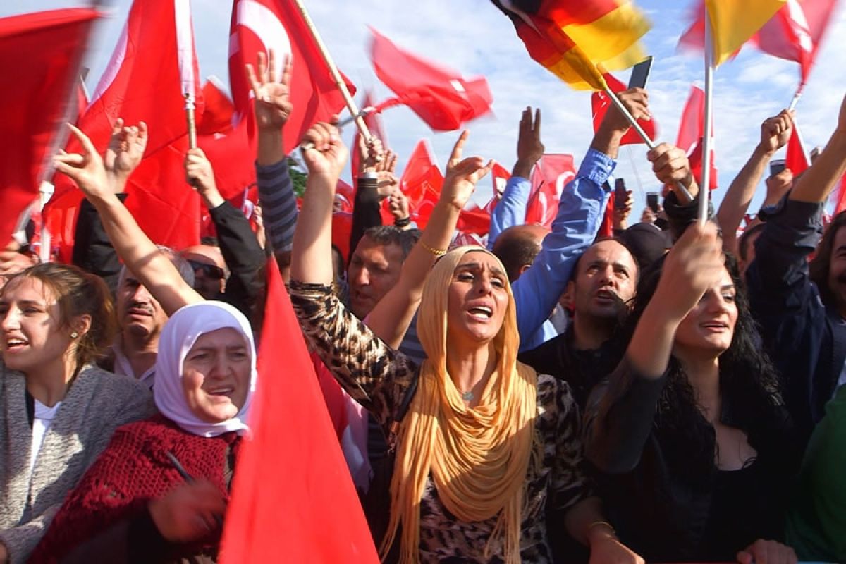 Erdogan-Anhänger bei einer Demonstration in Köln nach dem Putsch am 31. Juli 2016
