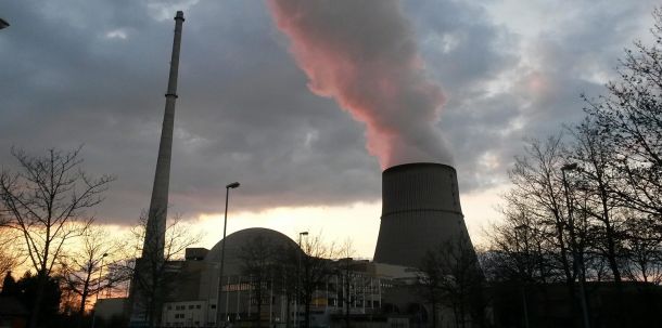 Grünen haben die Abschaltung der Kernkraftwerke Emsland, Grohnde und Gundremmingen bis zum Ende der Corona-Krise gefordert.
