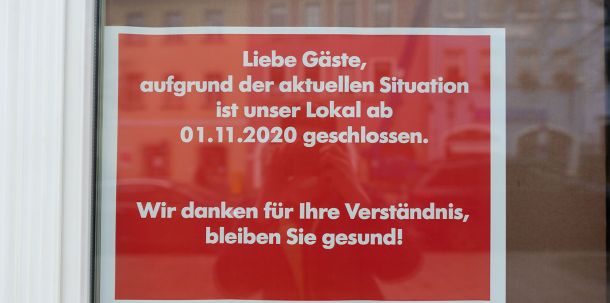 Ziel war, Unternehmen mit hohen Umsatzrückgängen schnell und unbürokratisch zu helfen. Deswegen wurde die endgültige Förderhöhe in die Schlussabrechnung verlagert, was zu den Rückforderungen führt.