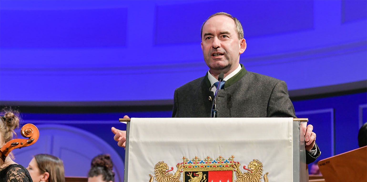 Hubert Aiwanger hat Recht, wenn er bemängelt, dass in der Ampel-Zeit die "echte" Wirtschaft unterlassen wurde und dass als Ergebnis eine allgemeine Verunsicherung den Aufschwung im Keim erstickt.