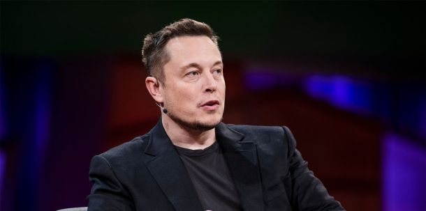 Musk hat es sich zur Mission gemacht, Donald Trump zum Wahlsieg zu verhelfen. Eine Alternative gibt es für ihn nicht. Das zeigen diverse Unwahrheiten und Verschwörungstheorien, die er verbreitet.