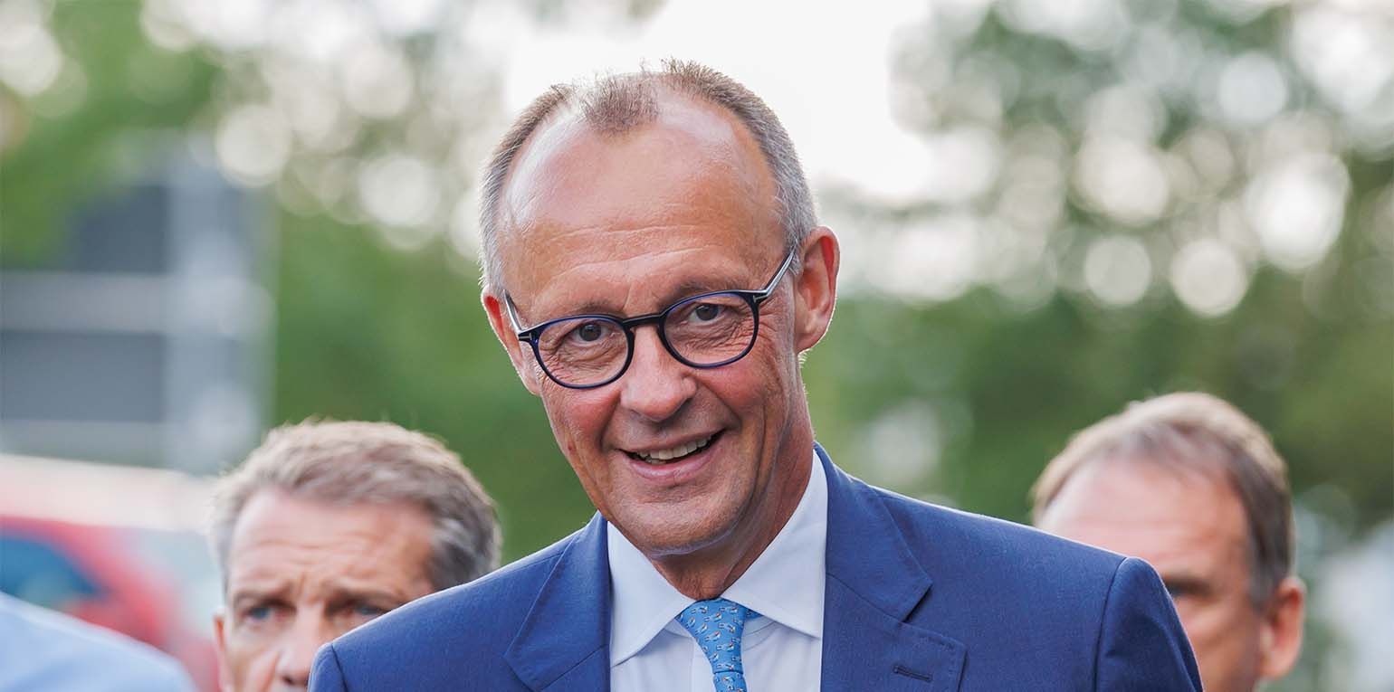 CDU-Chef Friedrich Merz hatte am Montag Überlegungen geäußert, eine Reform der Schuldenbremse könne noch mit Mehrheiten des alten Bundestages verabschiedet werden.